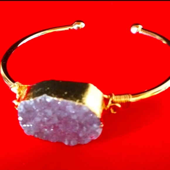 Crystallized Raised Druzy Lavender Bangle NWOT - Picture 3 of 4